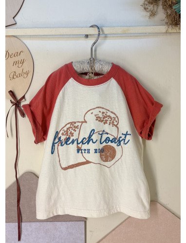 法式吐司插畫撞色連肩袖上衣