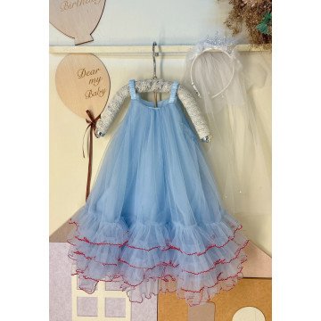 夢幻感十足的淺藍色層次澎澎紗裙