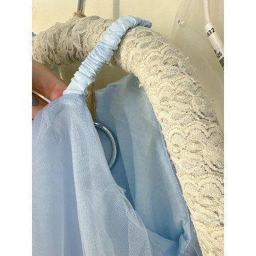 夢幻感十足的淺藍色層次澎澎紗裙