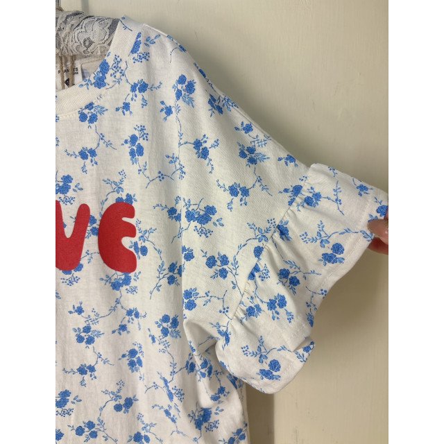 復古甜美的滿版碎花荷葉袖「LOVE」