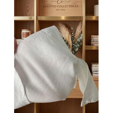 SPARKLING」亞麻襯衫是畢業典禮耀眼單品